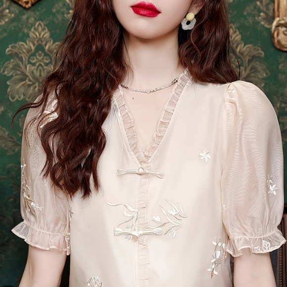 Hannier Tops - Hannier | Elegant Cream Blouse with Floral Embroidery, Size L (Made Small)